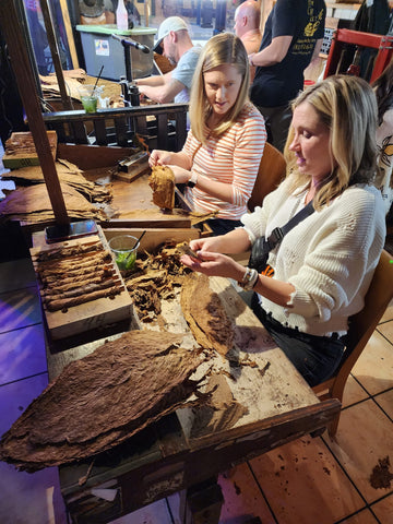 Experience Cigars Rolling